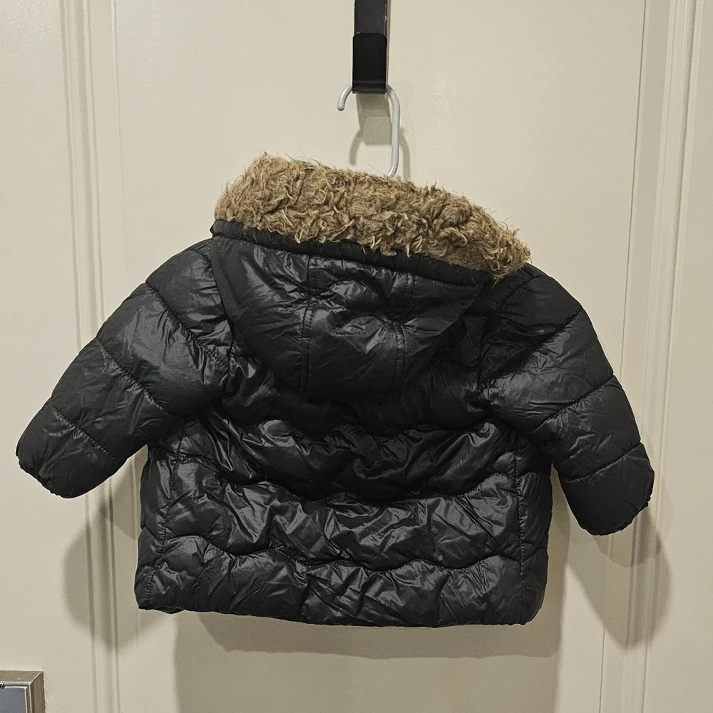 Old Navy Black Jacket with White Fleece 12-18 Month